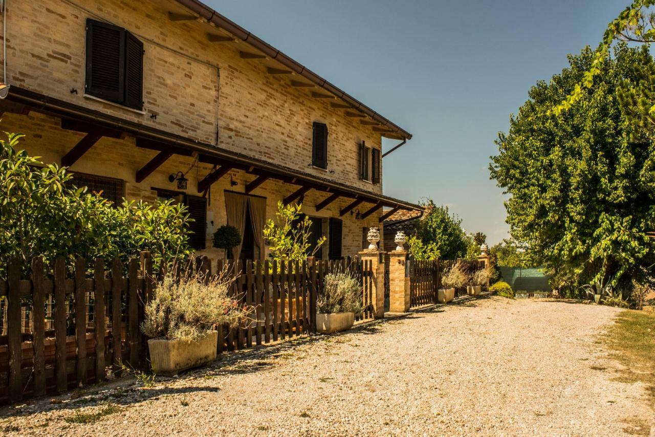 La Vigna Countrybnb Montottone Kültér fotó